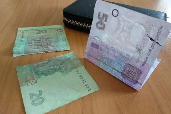 Банкам дозволили приймати зношені банкноти