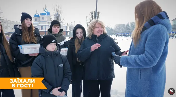 «Тьотя Таня, ми всі пончики продали»: на Волині школярі на випічці заробили мільйон гривень для ЗСУ (відео)