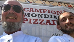 Волиняни спекли піцу на міжнародному чемпіонаті в Неаполі (фото)