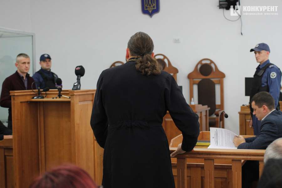 «Я потерпілий»: що казав піп УПЦ МП на суді проти батька Олени Созонюк (репортаж)