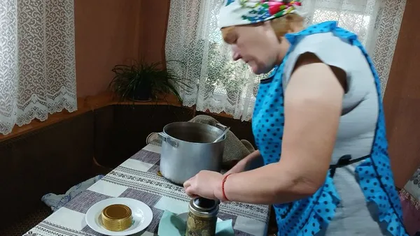 Мешканки села Смолярі-Світязькі Галина Жипа