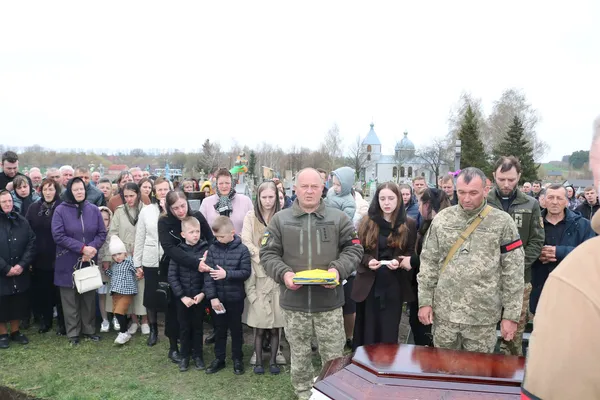На Волині попрощалися з Героєм Володимиром Прусом (фото)