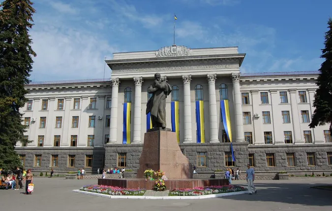 ОФІЦІЙНО: Лесиному вишу повернули стару назву