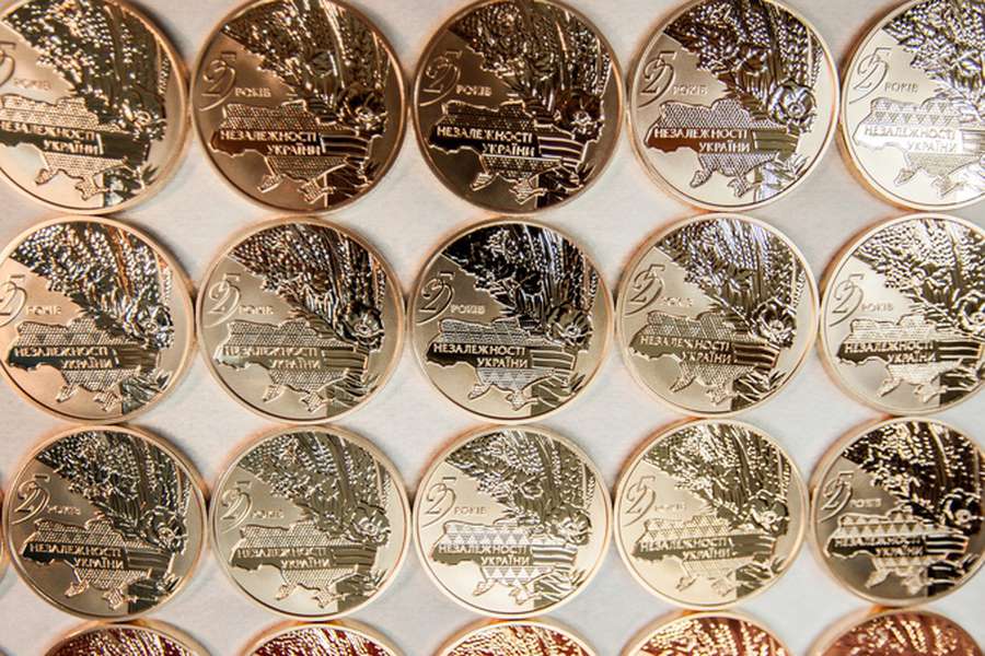 Пам'ятнi монети на Монетному дворі Національного банку України