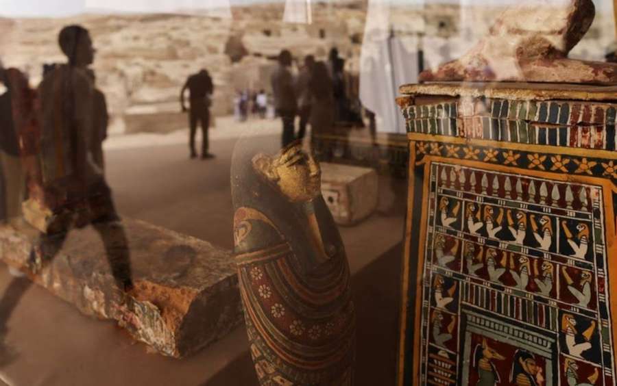 У Єгипті знайшли стародавні майстерні з бальзамування тіл та гробниці з артефактами (фото)