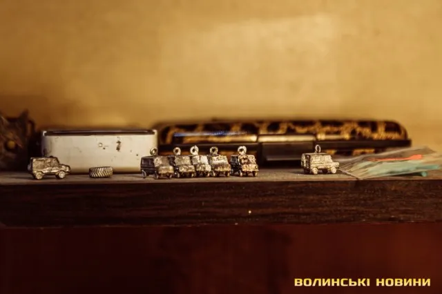 Луцький ювелір створив срібну славнозвісну «Волинянку»