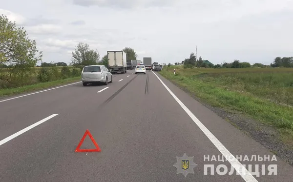 У Горохівському районі – смертельна аварія: «ауді» в'їхала у вантажівку (фото)