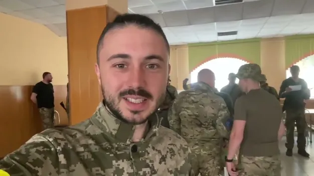 Добровольці із США та Іраку склали присягу українською (відео)