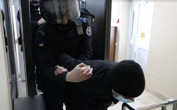 У луцькому суді «заламали» порушника (фото)