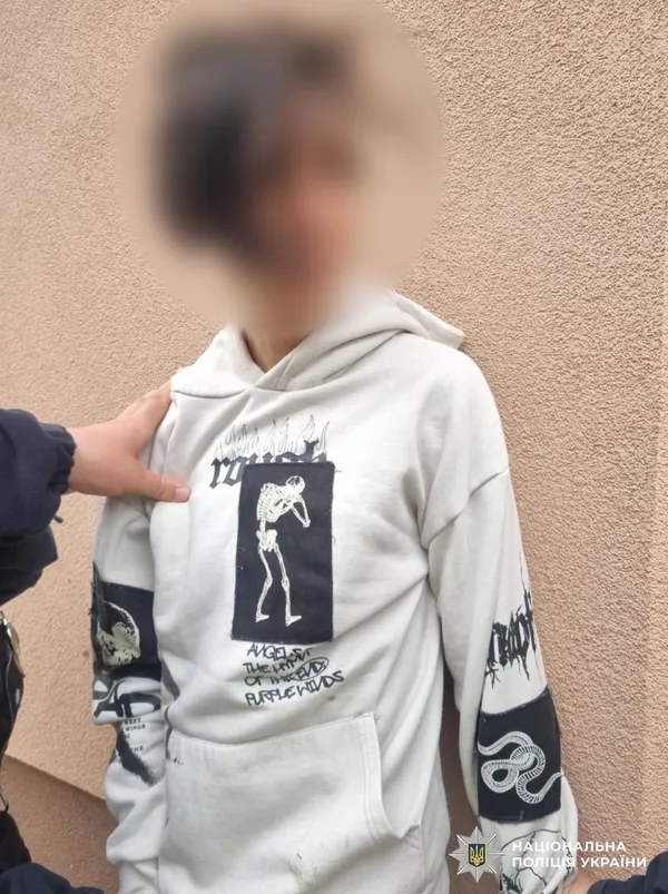 Стрілянина в школі: на Закарпатті 9-класник на уроці вистрелив у свого однокласника (фото)