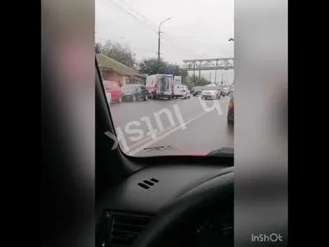 Аварія у Луцьку: збиту жінку забрала швидка (відео)