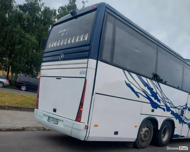 Автобус, яким гімнастки їхали в Болгарію