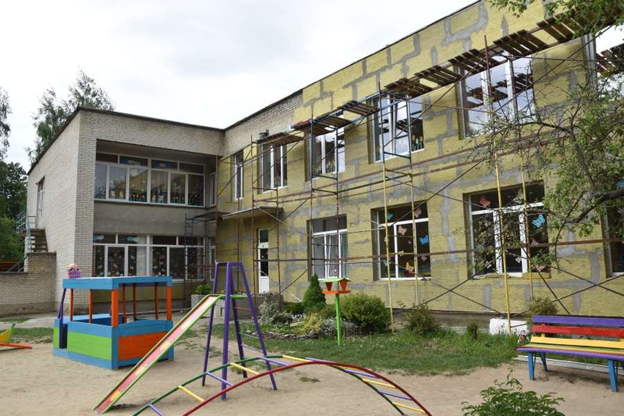 Перевірили, як ремонтують луцькі школи і дитсадки (фото) 