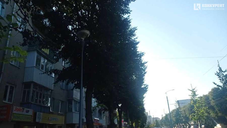 На Волі у Луцьку встановили нове вуличне освітлення (фото)