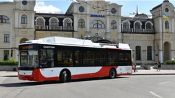 До вокзалу: у Луцьку тролейбуси повернули на старий маршрут (відео)