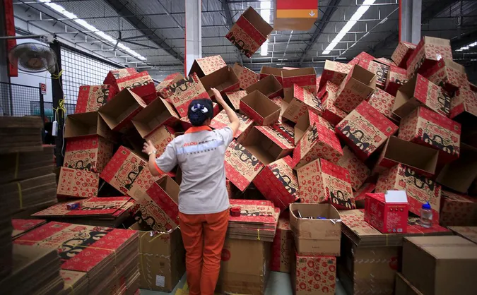 AliExpress призупинив доставку товарів через коронавірус