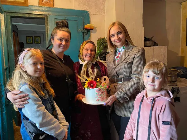 Відома луцька волонтерка розповіла, про що мріють бабусі (інтерв'ю)