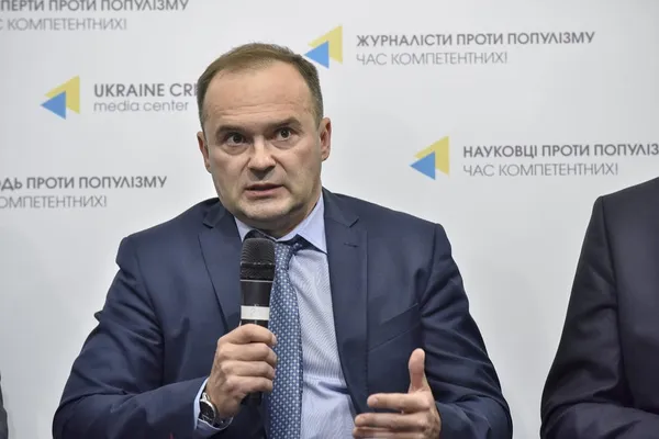 Ціна на пальне: за що ми платимо?