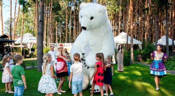 За скільки у Луцьку можна орендувати ведмедя на свято