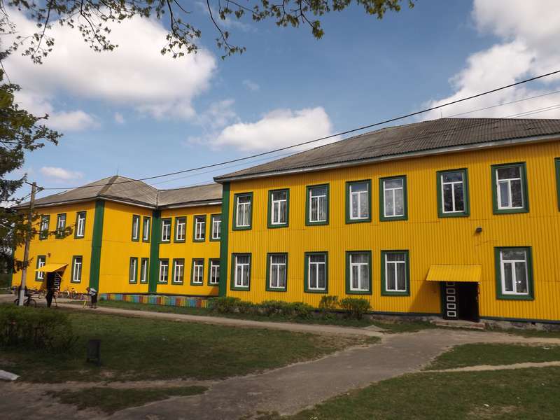 Опорна школа в смт Колки має 50 гуртків та своїх іменитих випускників