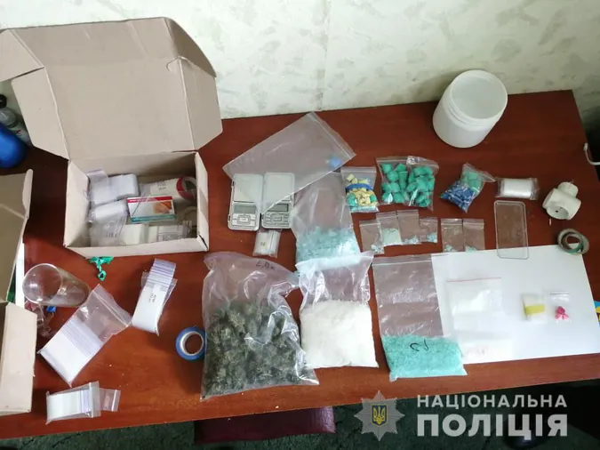 Луцького наркоторговця-«закладчика» посадили під домашній арешт