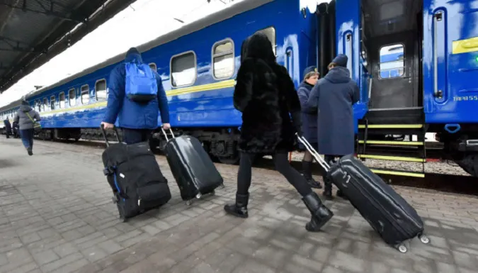 За добу 175 людей не змогли сісти на потяг через COVID-документи