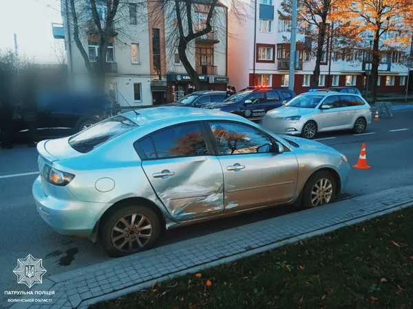 Кілька авто зім’яло в центрі Луцька: поліція розповіла, як усе сталося (фото)