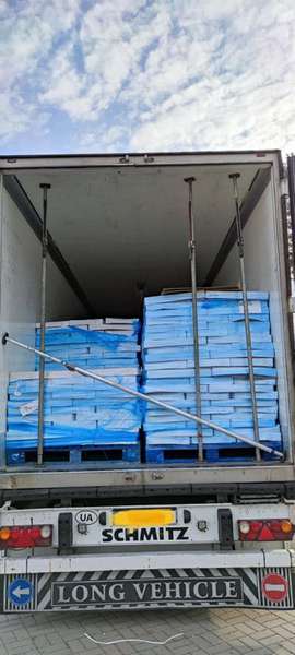 На «Ягодині» зупинили 44 коробки незаконного лосося (фото)