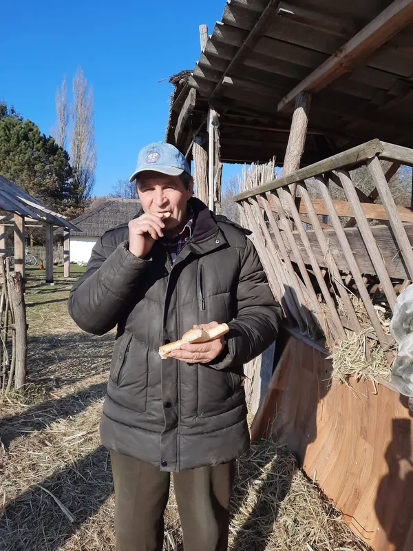 На Волині відтворили давній звичай – випікати їстівні хрести (фото)
