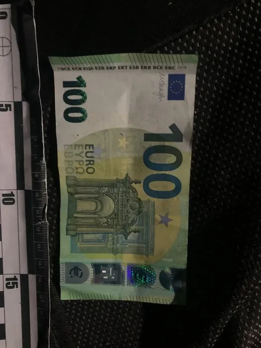 На Волині вночі п'яний мотоцикліст давав поліцейським 100 євро