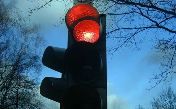 У Луцьку на п'яти перехрестях світлофори під'єднані до безперебійних блоків живлення