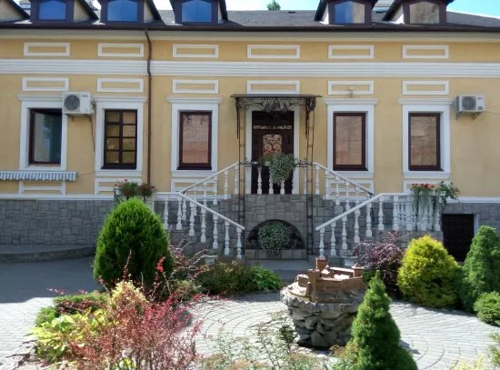 Реконструкція «Корони Вітовта» у Луцьку затримується 