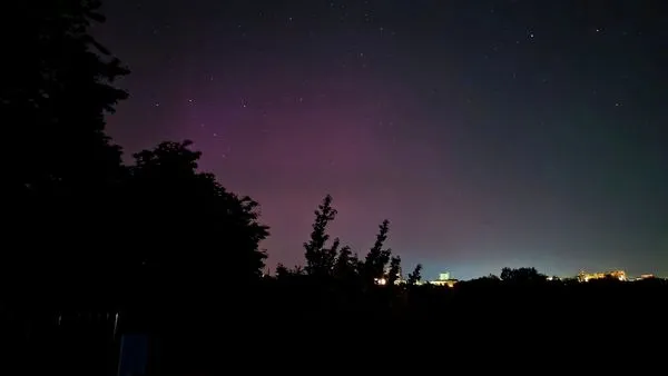 Опівночі над Луцьком побачили Північне сяйво (фото)