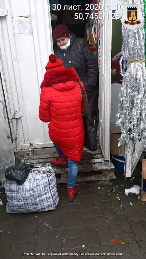 На ринку «Лучеськ» приторговували сурогатом (фото)