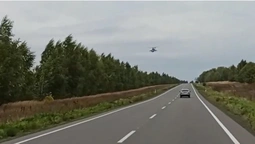 «Крокодили» у небі: над трасою Луцьк – Володимир помітили бойові вертольоти (відео)