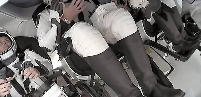Астронавти NASA взяли з собою на орбіту ляльку Ейнштейна
