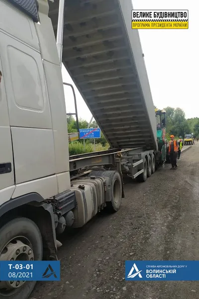 На Волині ремонтують ще одну дорогу до Світязя (фото, відео)