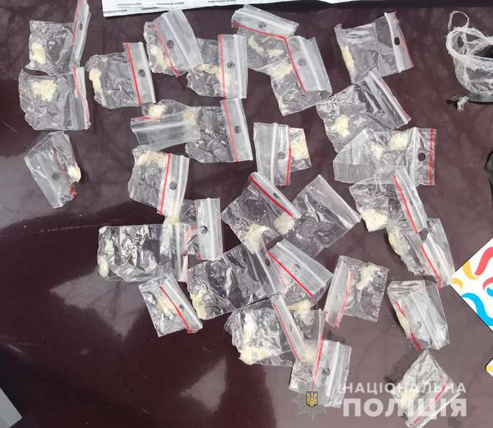 Робив «закладки»: лучанин через телеграм продавав наркотики (фото)