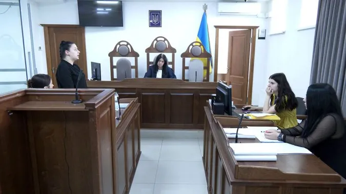 У Луцьку судять жінку, яка хотіла продати дитину своєї подруги (відео)