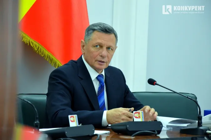 Став відомий розмір зарплати луцького міського голови