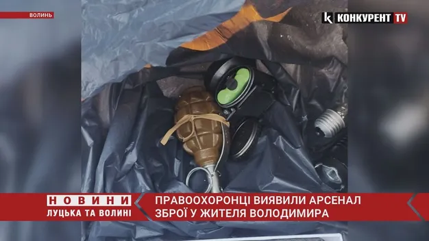 У Володимирі чоловік хотів підірвати гранатою поліцейських (фото, відео)