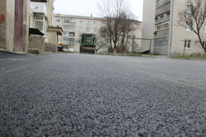У Луцьку відремонтували дворів на 5 мільйонів гривень
