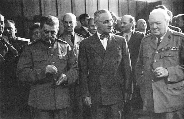 Йосип Сталін, Гаррі Трумен та Вінстон Черчиль