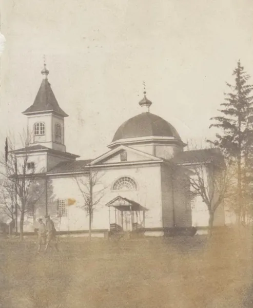 У війну спалили церкву і село: показали давні знімки храму на Волині