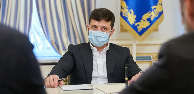 Волинь досі застрягла в бюрократичній тяганині, – Зеленський про надбавки медикам