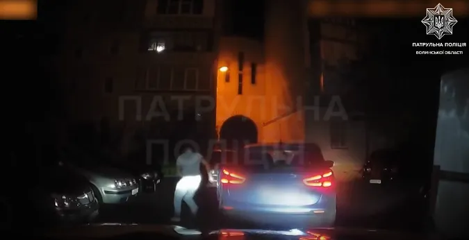 У Луцьку п'яний водій утікав від патрульних (відео)