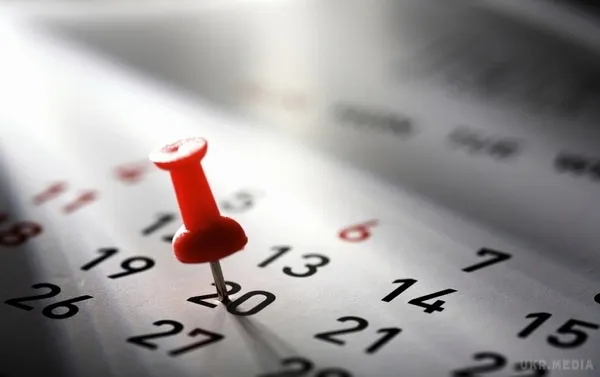 Чому хочуть скасувати вихідні 8 березня і 9 травня