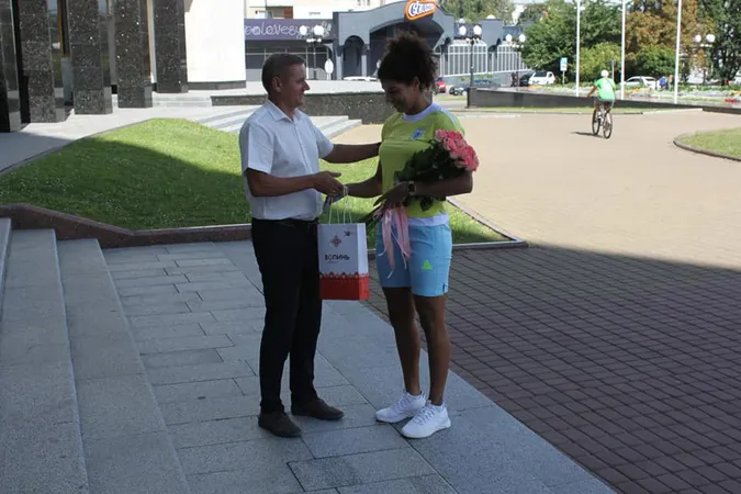 У Луцьку зустріли спортсменку, яка повернулася з Олімпіади у Токіо (фото)