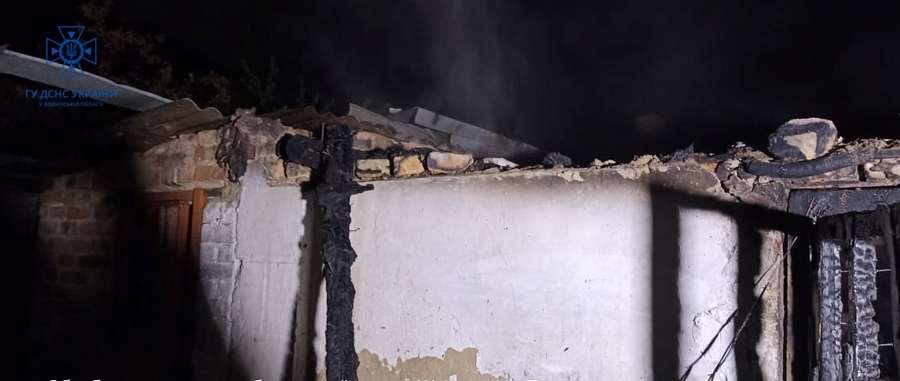 У Луцьку в нічній пожежі загинула людина (фото, відео)