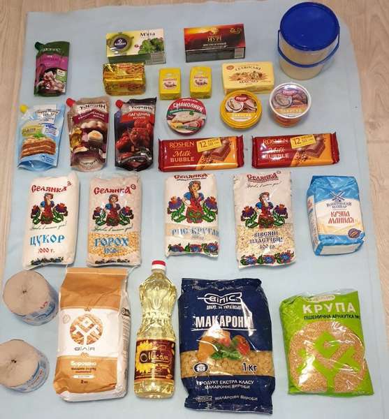Лучанка з Еміратів роздала 5 тонн продуктів людям похилого віку (фото)
